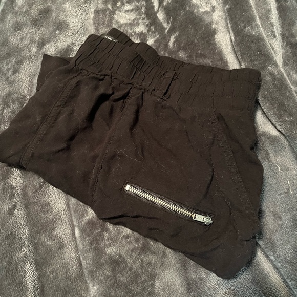 Maurice’s shorts - Picture 1 of 4